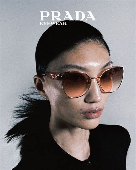 prada gözlük 2023|Prada 2023 Eyewear Collection .